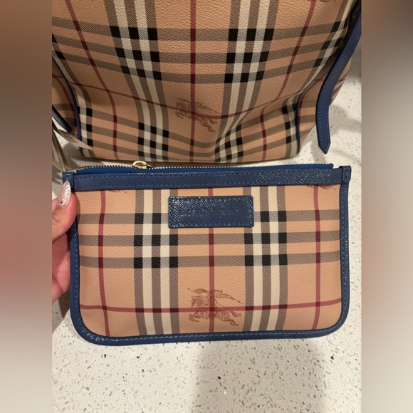 NWT Burberry Sm Canterbury Tote - Picture 7 of 15